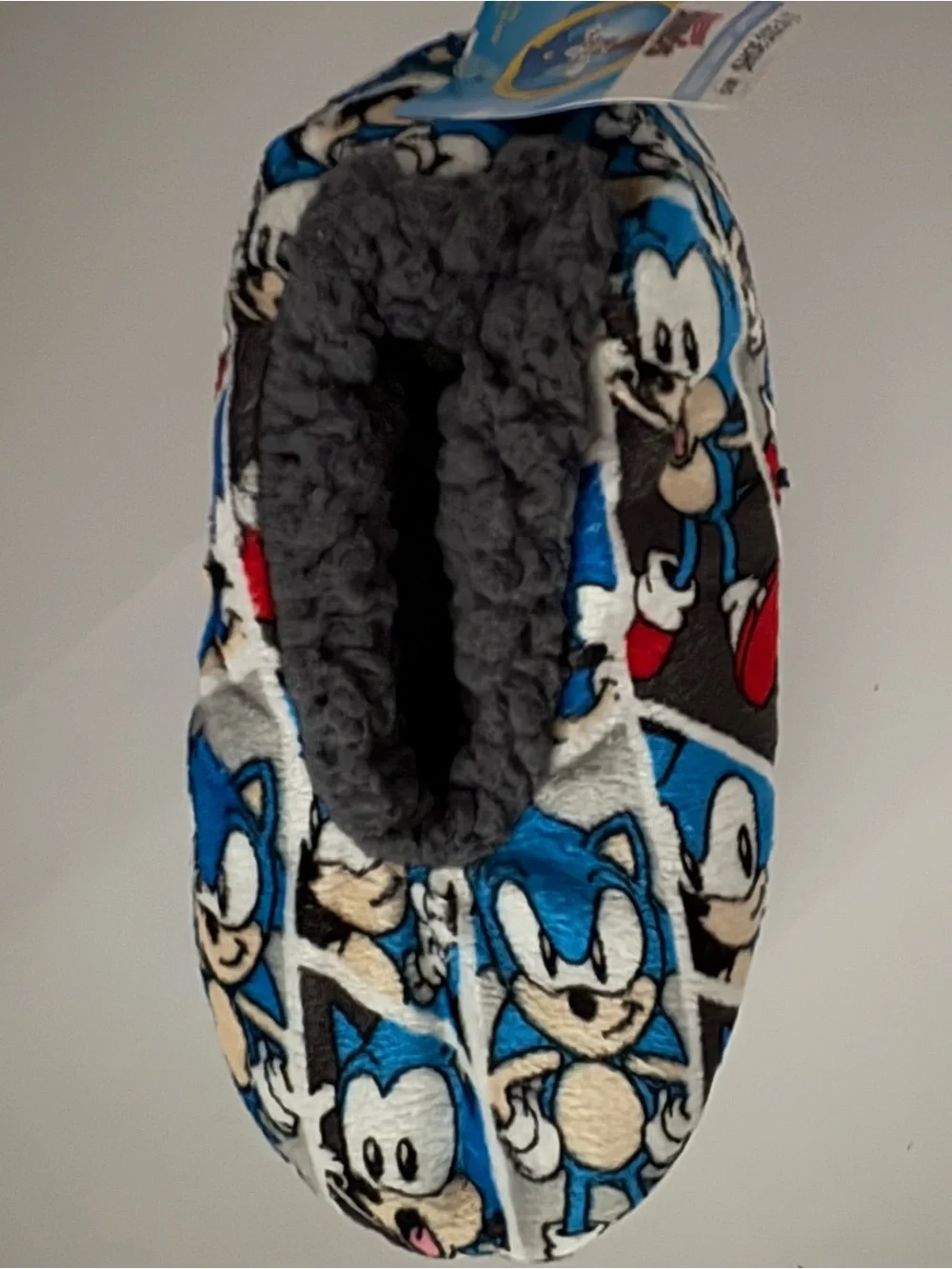 NEW Sonic Hedgehog Fuzzy Slippers Kids Shoe Size 8-13